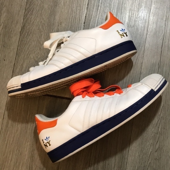ADIDAS SUPERSTAR "35TH ANNIVERSARY “I LOVE NY"  WHT/ROYAL BLUE/ORANGE Sneakers - Picture 1 of 12